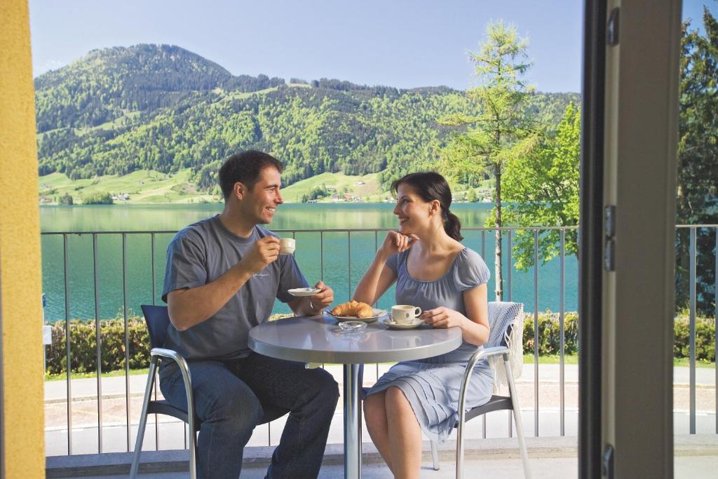 Hotel - Restaurant Eierhals Am Aegerisee Oberägeri Extérieur photo